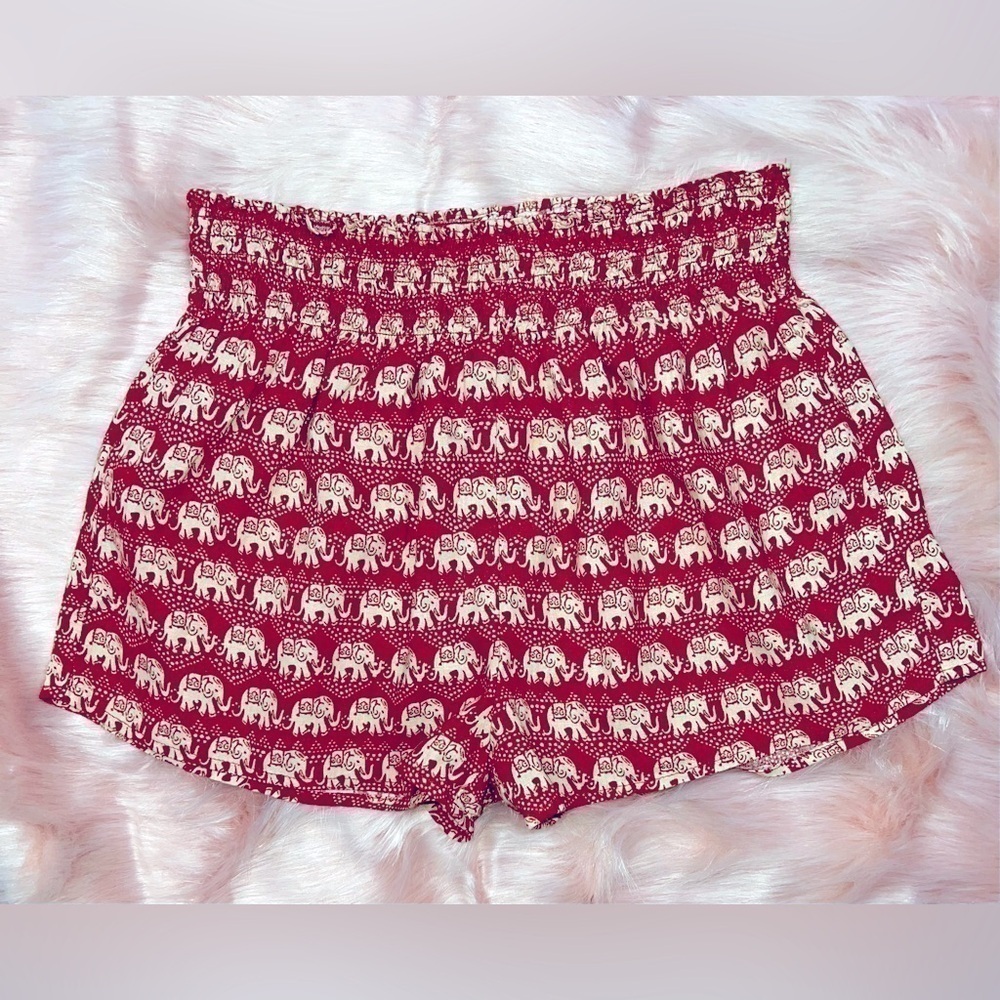 Forever 21 Women's Elephant Print Boho-Chic Casual Shorts Elastic Waist Sz S